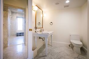 Swann House Historic Dupont Circle Inn