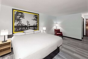 Super 8 by Wyndham Alexandria LA