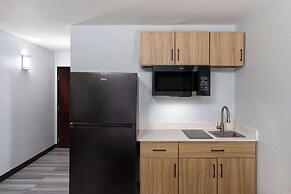 Super 8 by Wyndham Alexandria LA