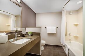 Courtyard by Marriott Manchester - Boston Regional Airport