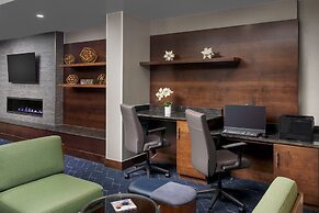 Courtyard by Marriott Manchester - Boston Regional Airport