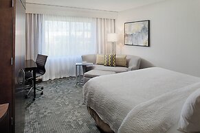 Courtyard by Marriott Manchester - Boston Regional Airport