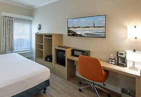 Galleria Palms Hotel