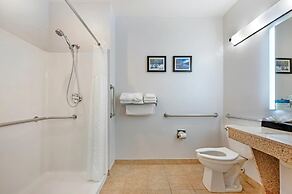 Comfort Inn & Suites North Greenfield