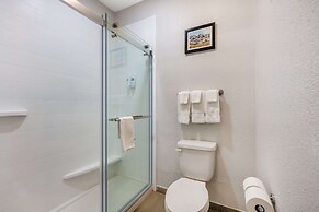 Comfort Suites Omaha East-Council Bluffs