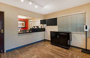 Extended Stay America Select Suites Roanoke Airport