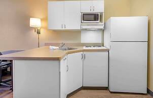 Extended Stay America Select Suites Roanoke Airport