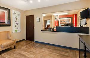 Extended Stay America Select Suites Roanoke Airport