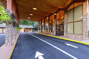 River Terrace Resort & Convention Center