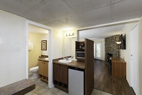 River Terrace Resort & Convention Center