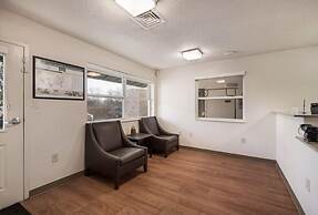 Birch Hill Suites Kansas City – Independence