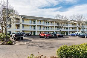 HomeTowne Studios By Red Roof Eugene - Springfield