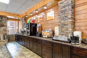 Quality Inn Creekside - Downtown Gatlinburg