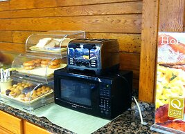 Quality Inn Creekside - Downtown Gatlinburg