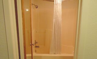 Quality Inn Creekside - Downtown Gatlinburg