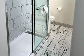 Quality Inn Creekside - Downtown Gatlinburg