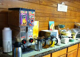 Quality Inn Creekside - Downtown Gatlinburg