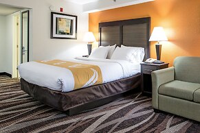 Quality Inn Creekside - Downtown Gatlinburg