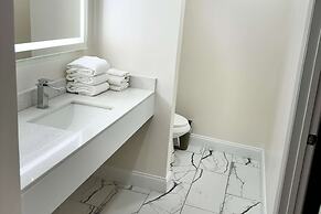 Quality Inn Creekside - Downtown Gatlinburg