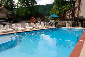 Quality Inn Creekside - Downtown Gatlinburg