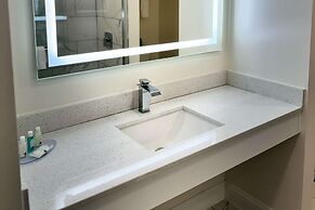 Quality Inn Creekside - Downtown Gatlinburg