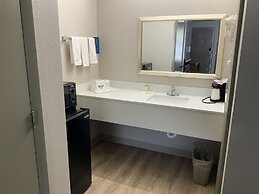 Days Inn by Wyndham Lake City I-10