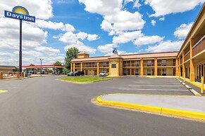 Days Inn by Wyndham Oak Grove/Ft. Campbell