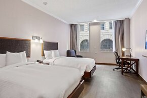 Wyndham Garden Hotel Baronne Plaza