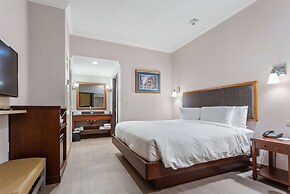 Wyndham Garden Hotel Baronne Plaza