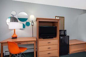 Howard Johnson by Wyndham Colorado Springs