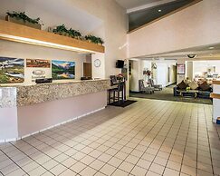 Econo Lodge Denver International Airport