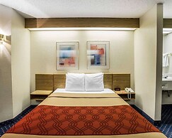 Econo Lodge Denver International Airport