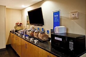 Hampton Inn Louisville-North/Clarksville
