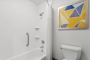 Comfort Inn & Suites Perry National Fairgrounds Area