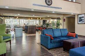 Comfort Inn & Suites Perry National Fairgrounds Area