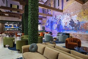 Courtyard by Marriott New Orleans Warehouse Arts District