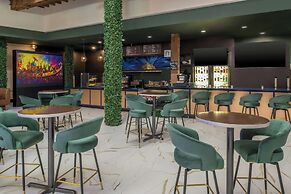 Courtyard by Marriott New Orleans Warehouse Arts District