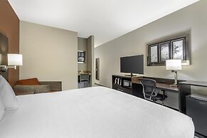 Best Western Plus Lee's Summit Hotel & Suites