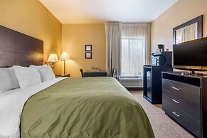 Quality Inn & Suites Lenexa Kansas City