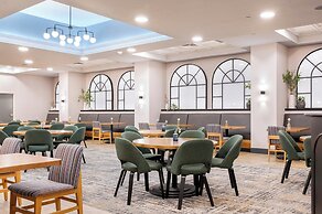 Crowne Plaza Kansas City Downtown by IHG