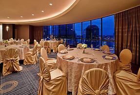 Crowne Plaza Kansas City Downtown by IHG