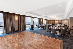 Crowne Plaza Kansas City Downtown by IHG