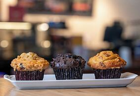 Crowne Plaza Kansas City Downtown by IHG