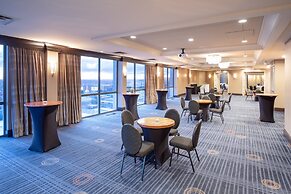 Crowne Plaza Kansas City Downtown by IHG