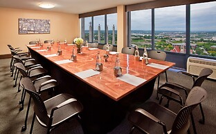 Crowne Plaza Kansas City Downtown by IHG