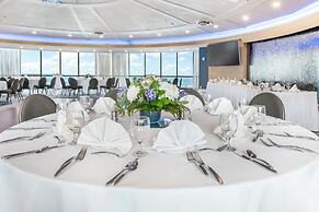 Crowne Plaza Kansas City Downtown by IHG