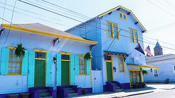 Historic Mardi Gras Inn