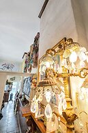 Historic Mardi Gras Inn