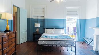 Historic Mardi Gras Inn