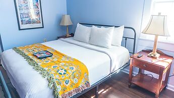 Historic Mardi Gras Inn